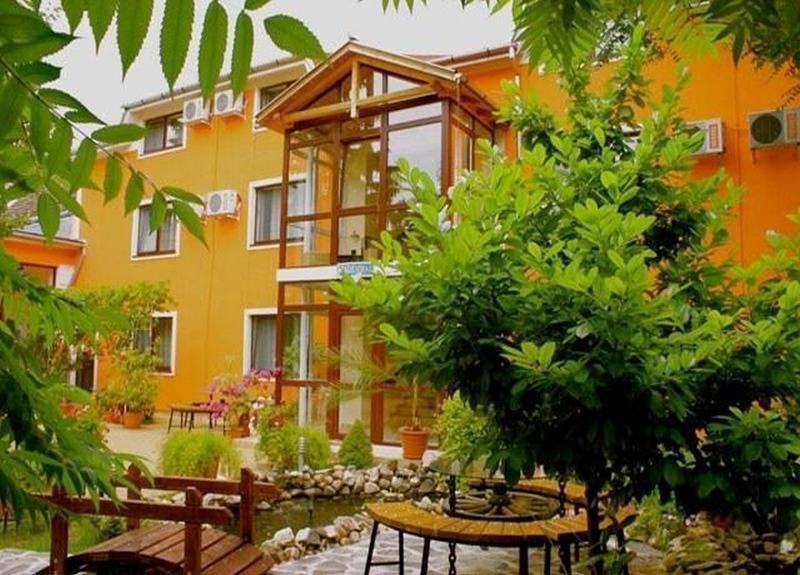 Hotel Cardinal Σάτου Μάρε Εξωτερικό φωτογραφία