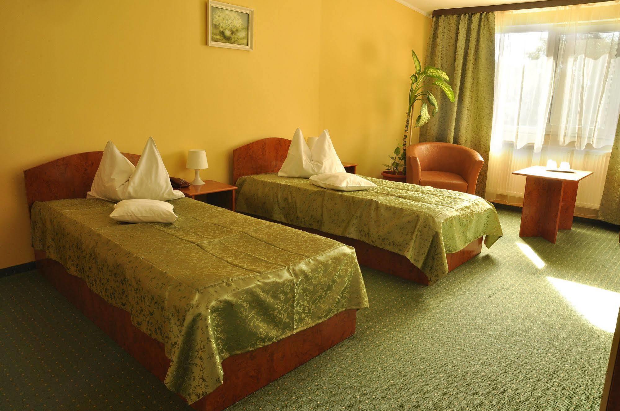 Hotel Cardinal Σάτου Μάρε Εξωτερικό φωτογραφία