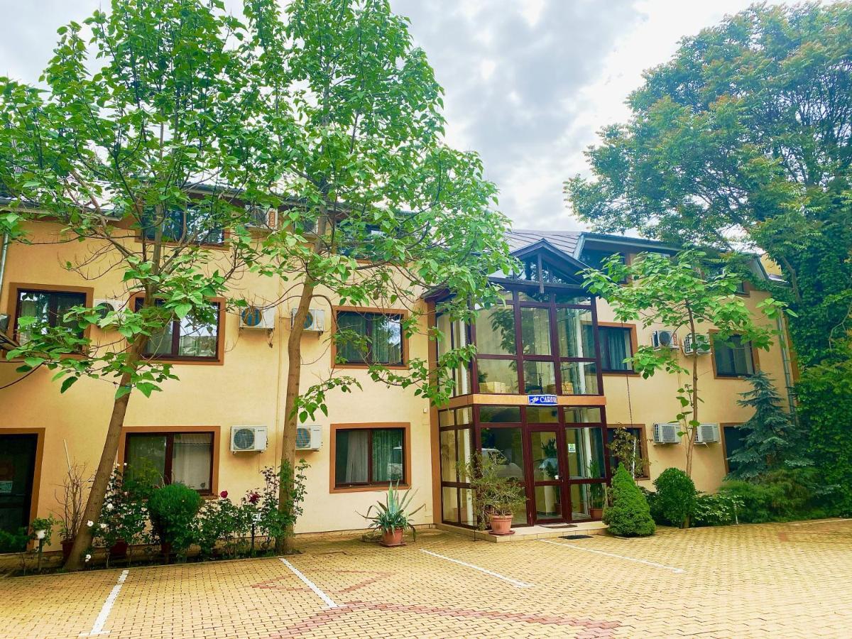 Hotel Cardinal Σάτου Μάρε Εξωτερικό φωτογραφία