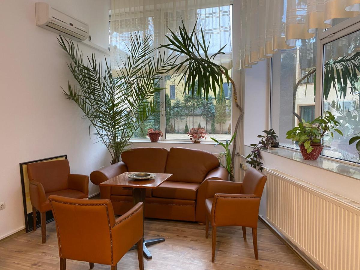 Hotel Cardinal Σάτου Μάρε Εξωτερικό φωτογραφία